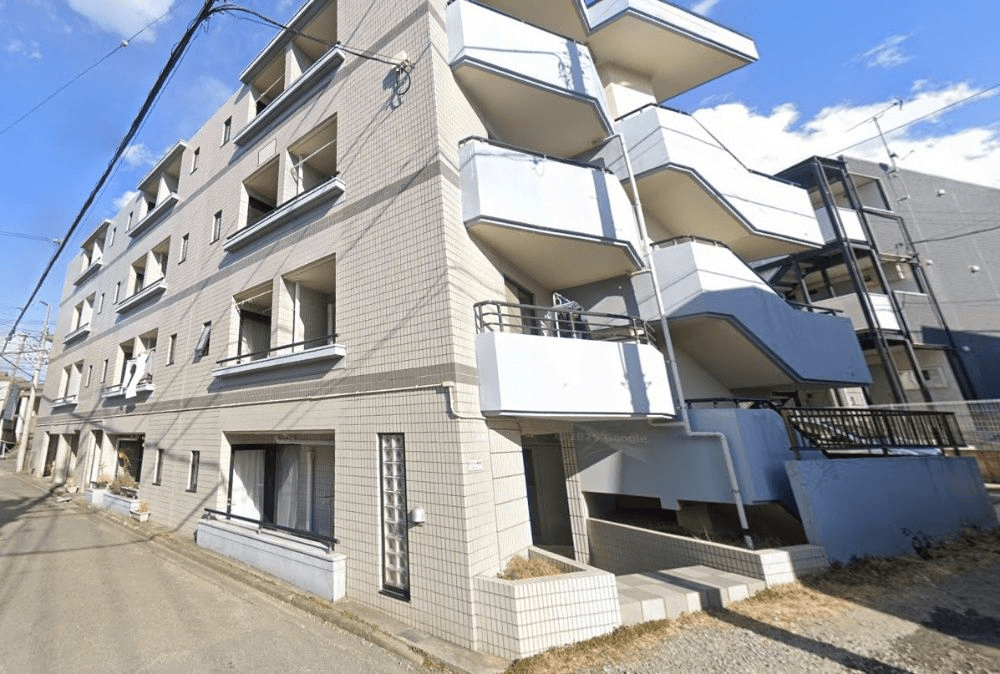 post-image, 20250605237