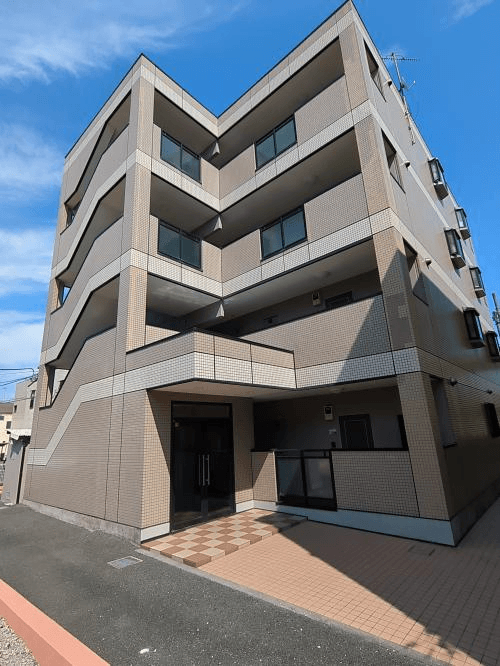 post-image, 20250605424