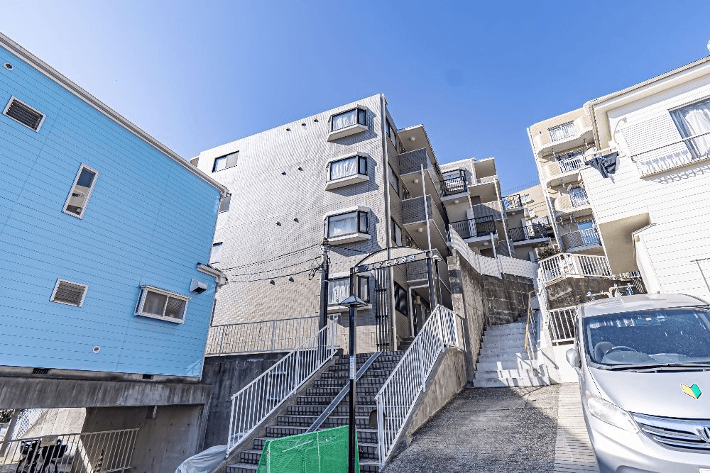 post-image, 20250605595