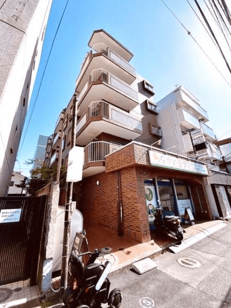 post-image, 20250605679