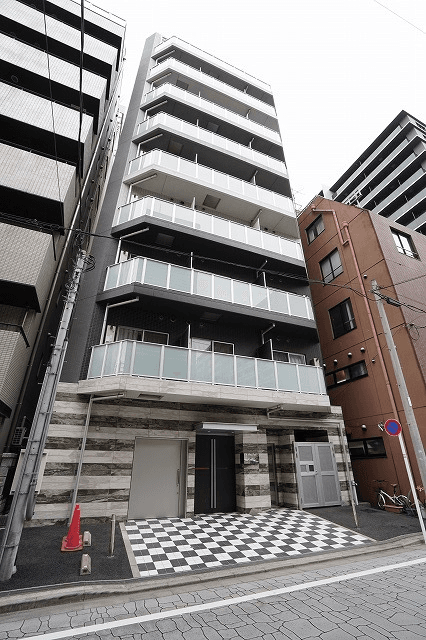 post-image, 20250605716