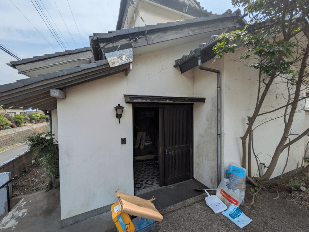 post-image, 20250605947