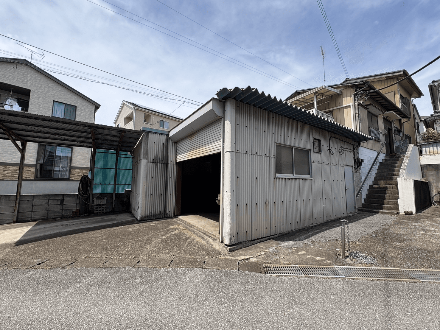 post-image, 20250607696