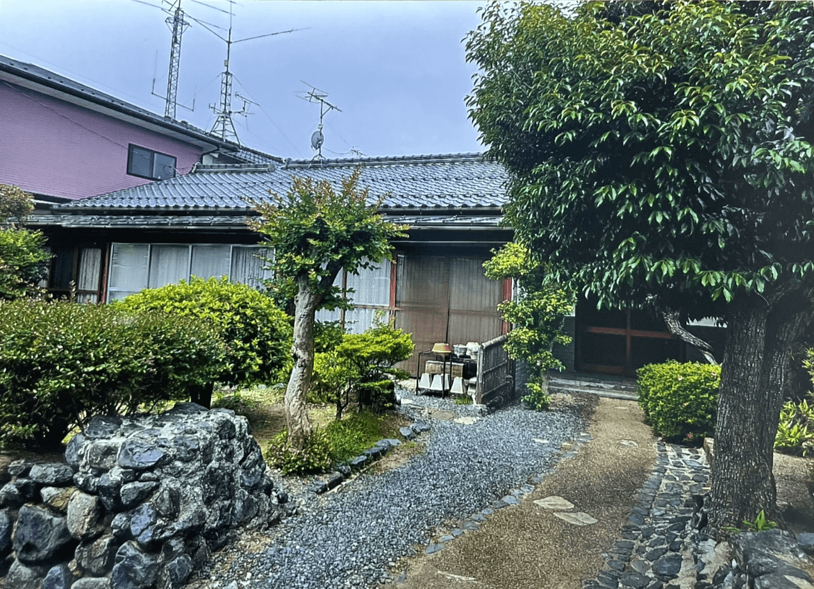 post-image, 20250607906