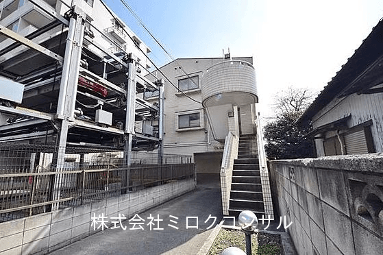 post-image, 2025060852