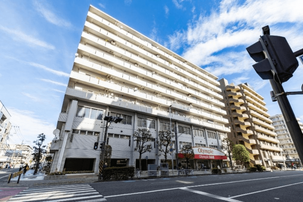 post-image, 20250610380