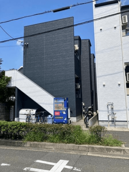 post-image, 2025061254