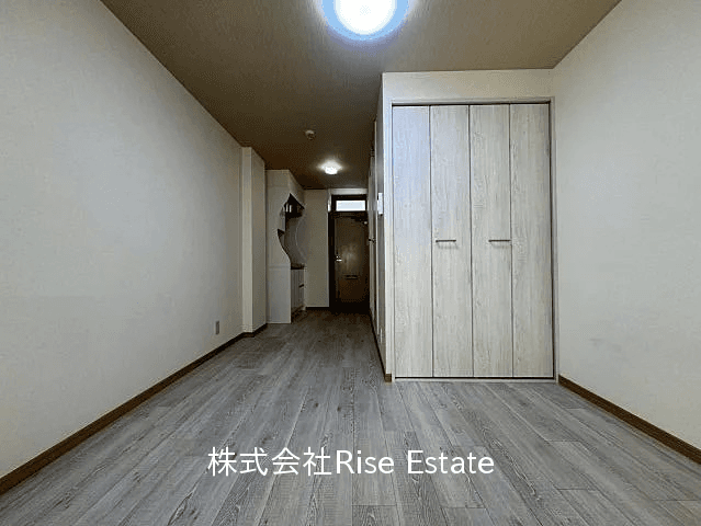 post-image, 20250612724