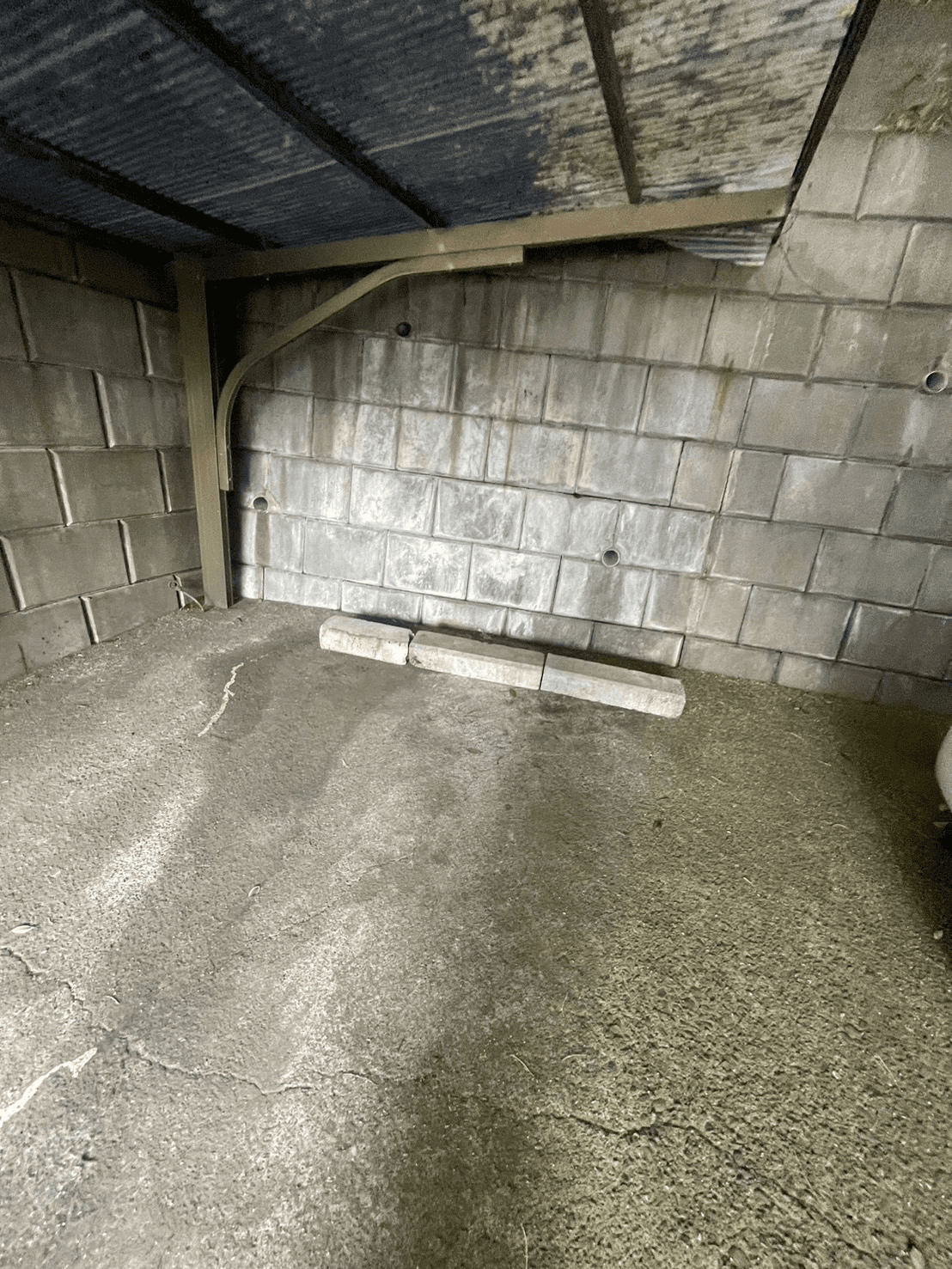 post-image, 20250612817