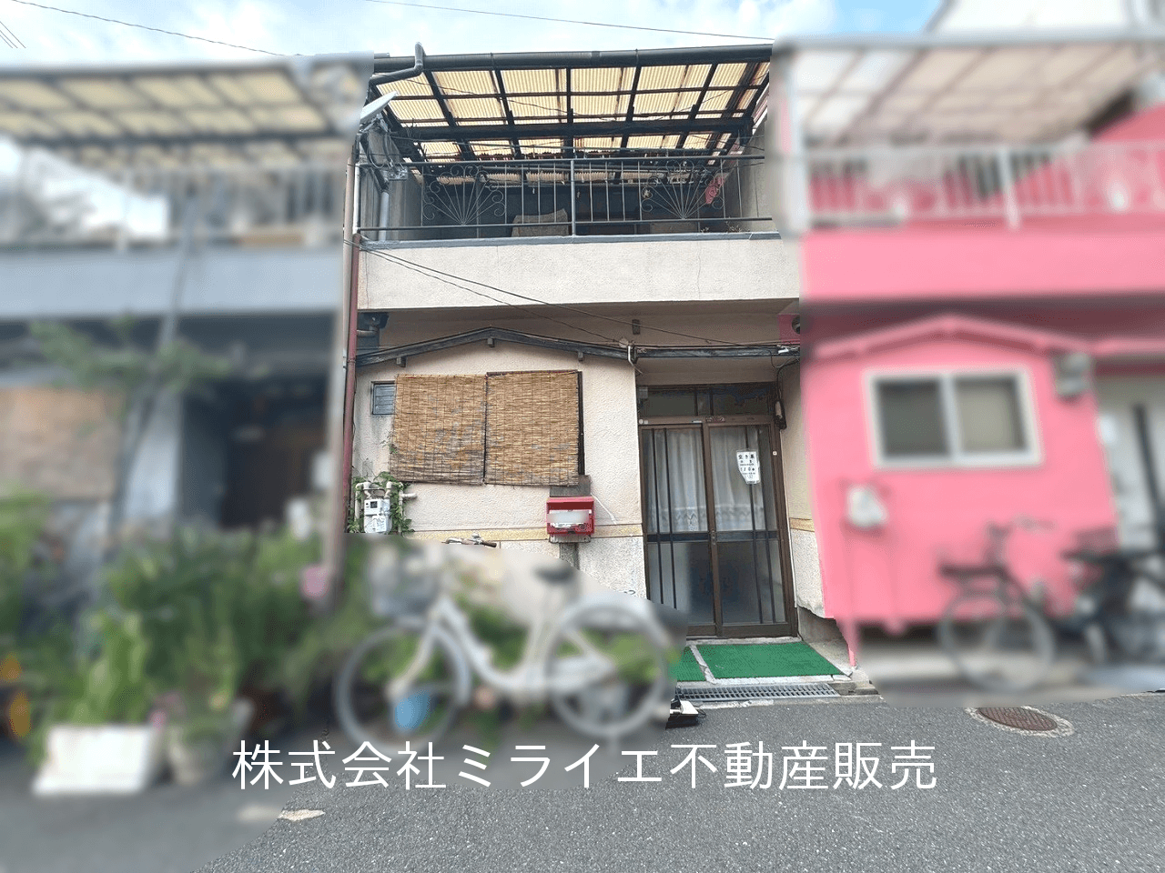 post-image, 20250613619