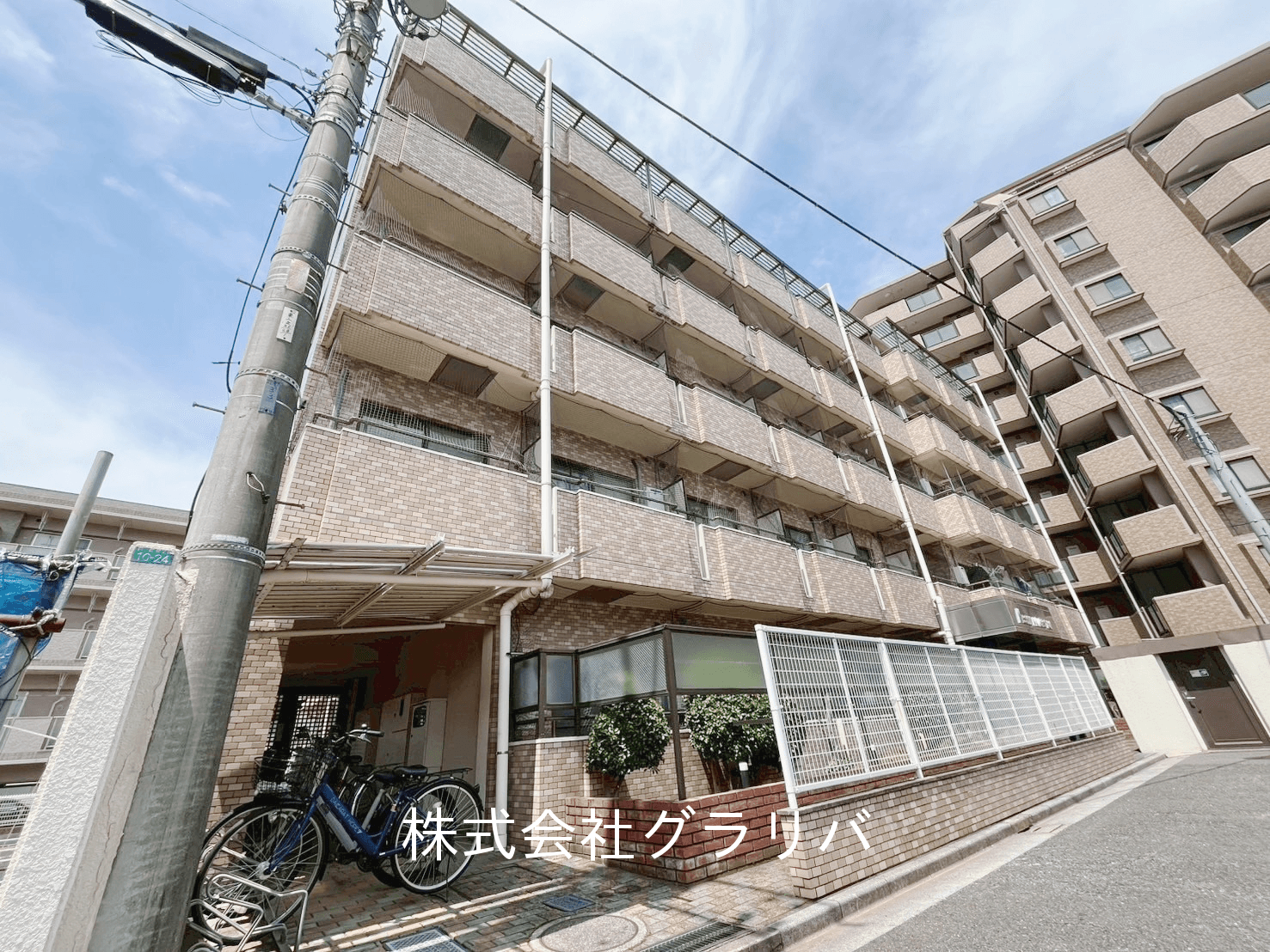 post-image, 20250613695
