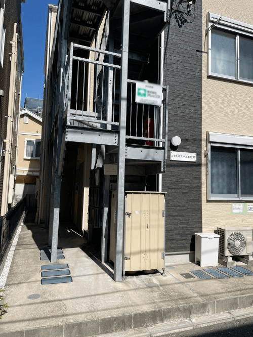 post-image, 2025061394