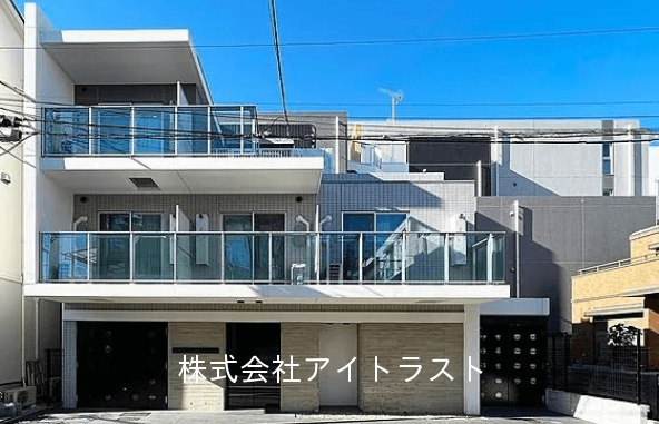 post-image, 20250618257