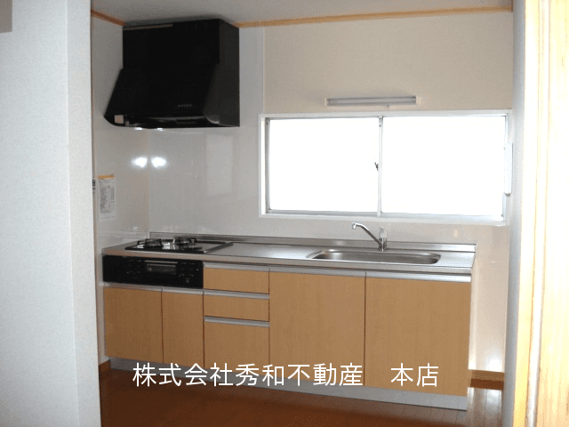 post-image, 20250618558