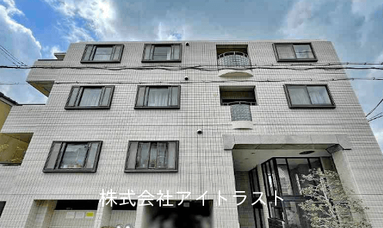 post-image, 20250708345