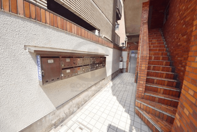 post-image, 20250708965
