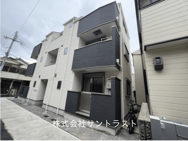 post-image, 20250803178