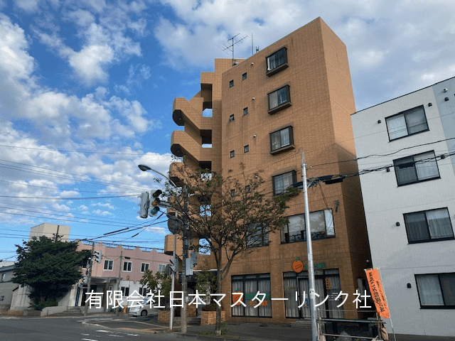 post-image, 2025080387