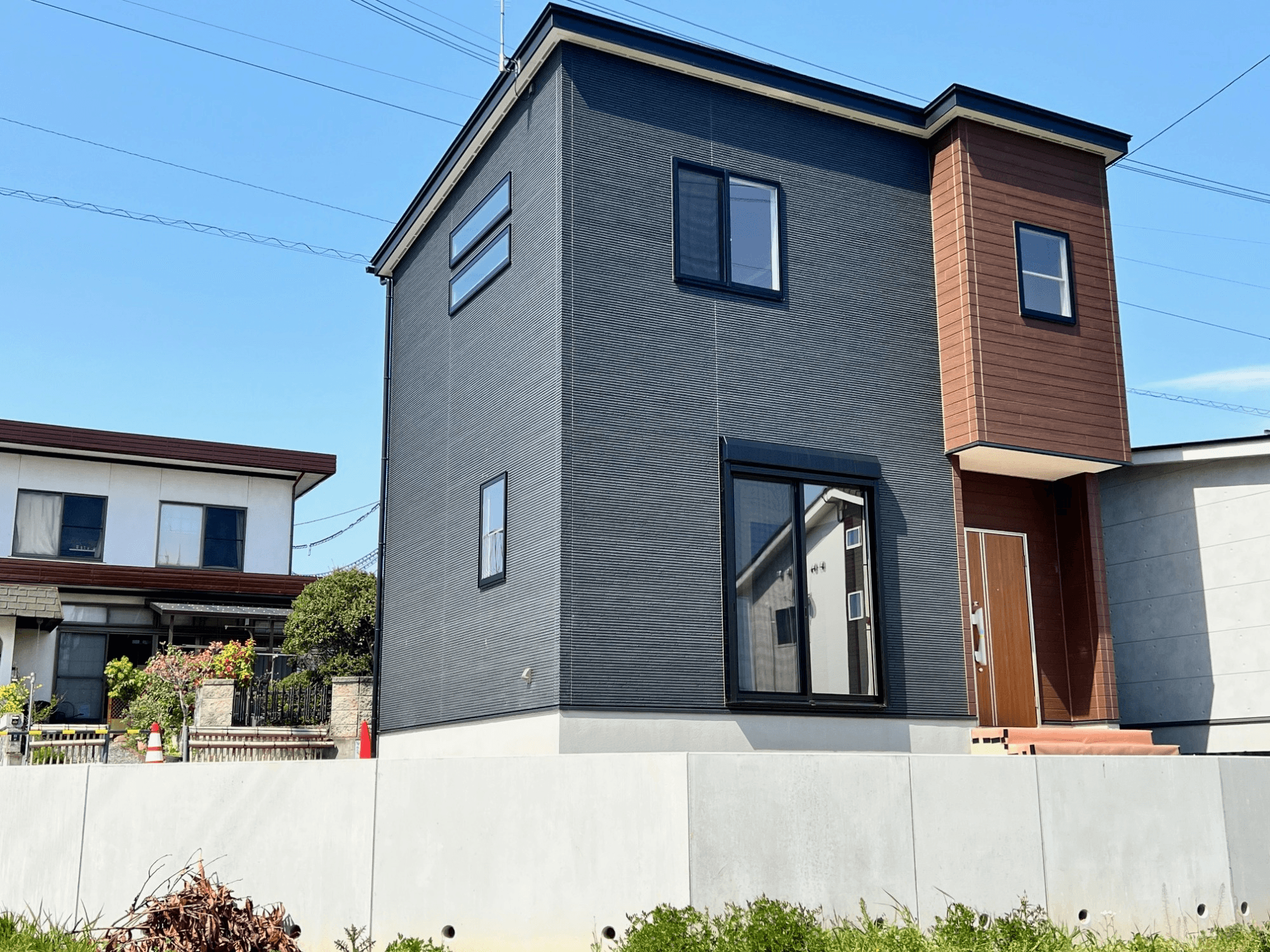 post-image, 20250803912