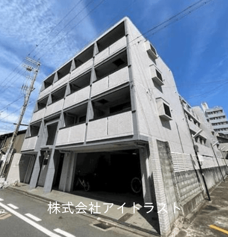 post-image, 20250805298