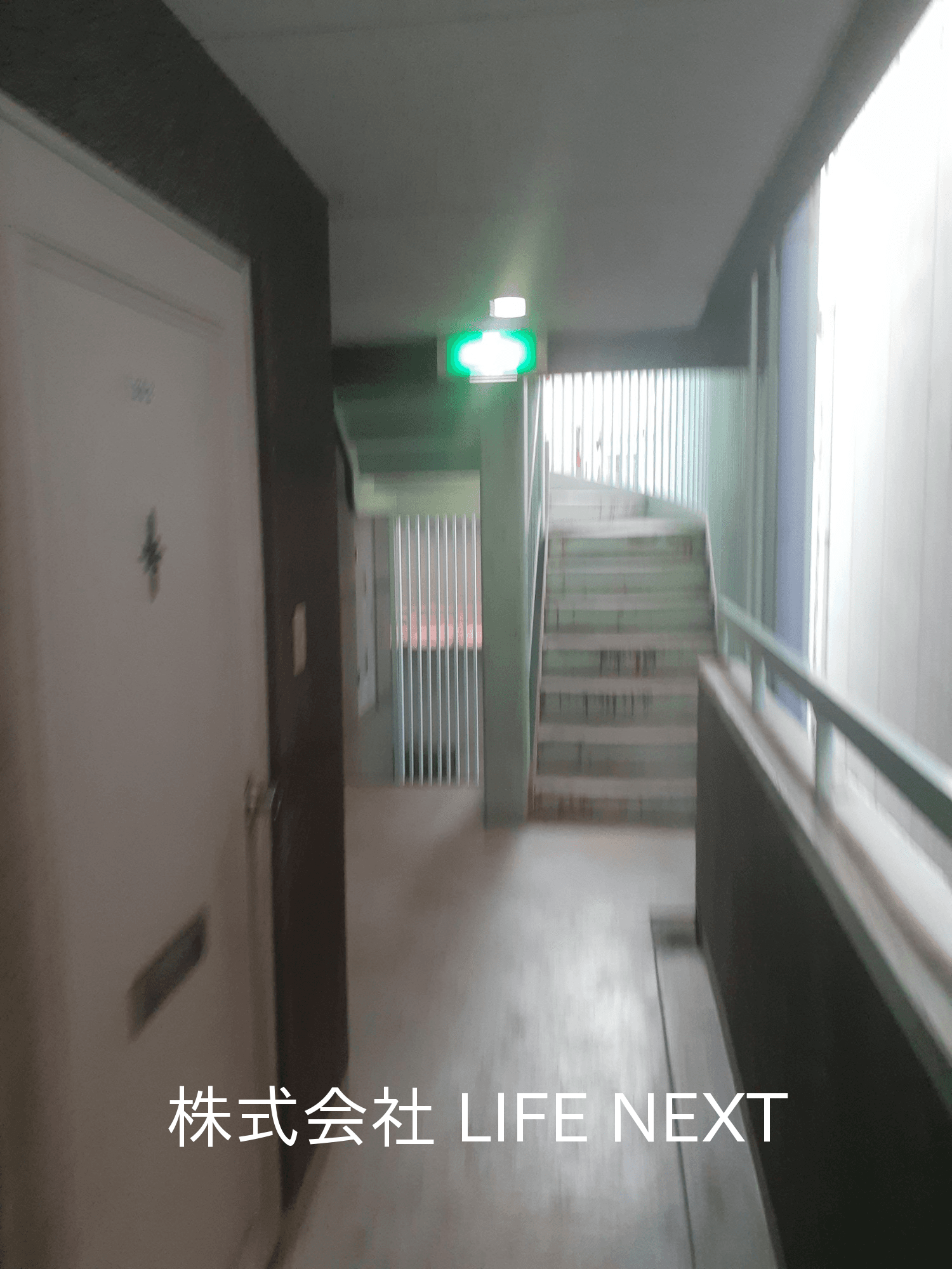post-image, 20250809278