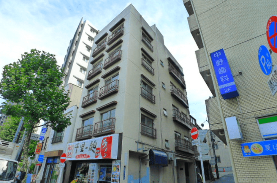 post-image, 20250809402