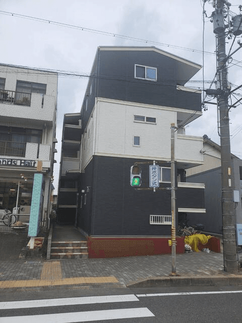 post-image, 20250809885