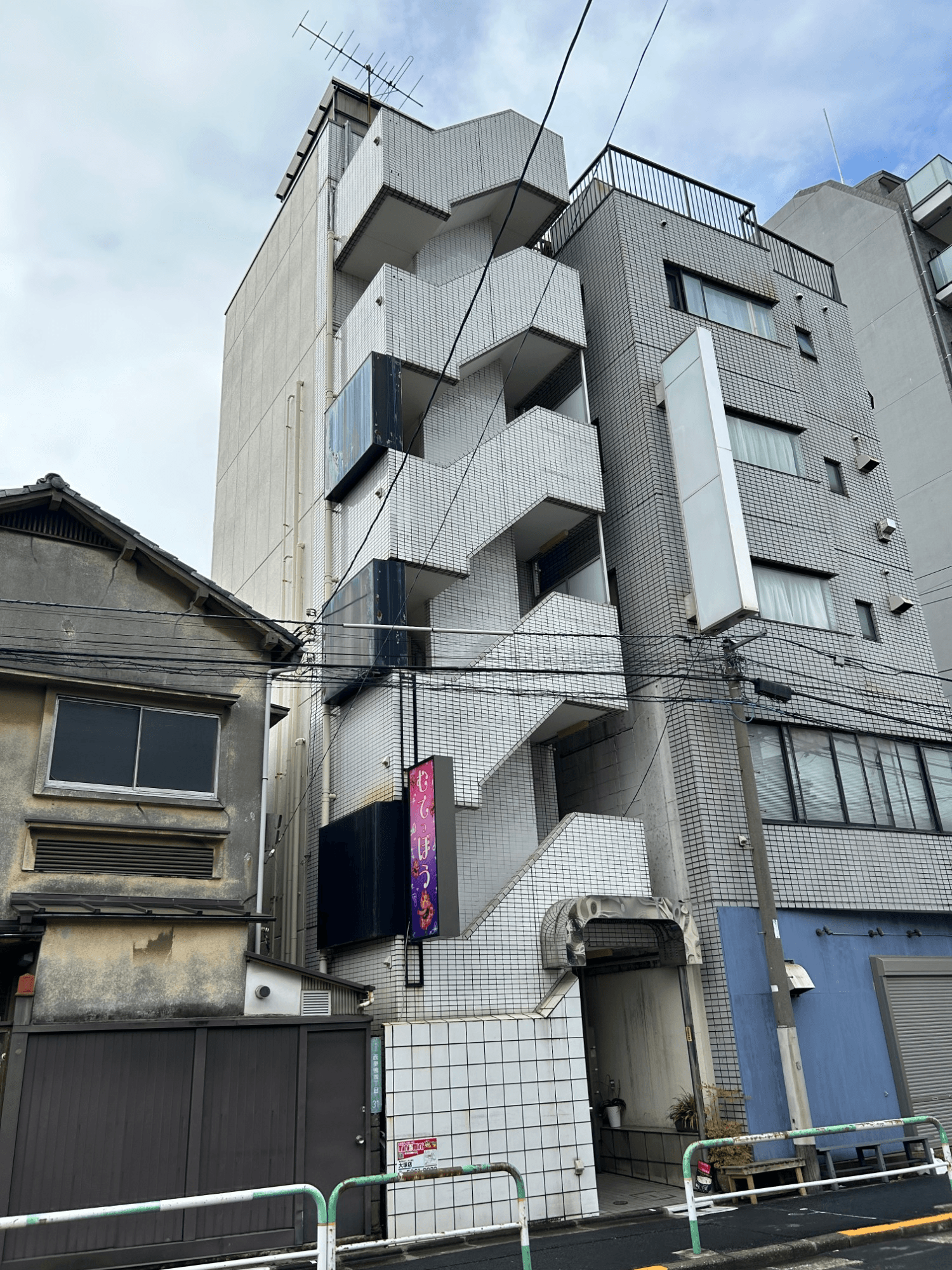 post-image, 20250809979