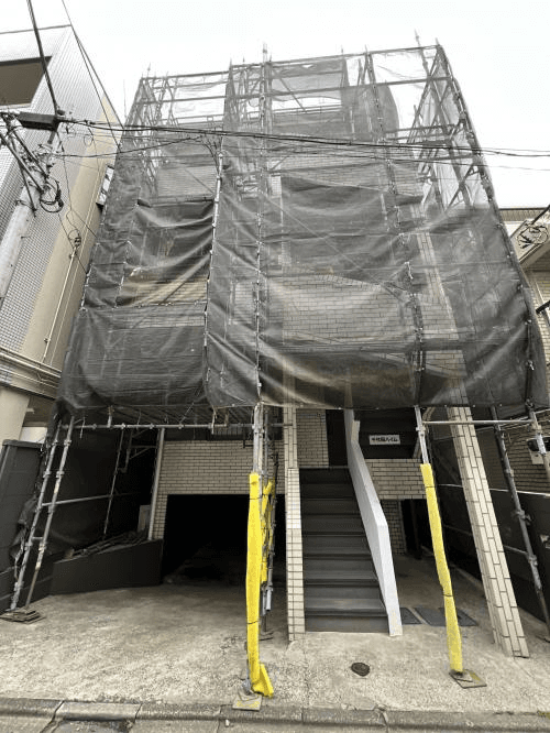 post-image, 20250811325