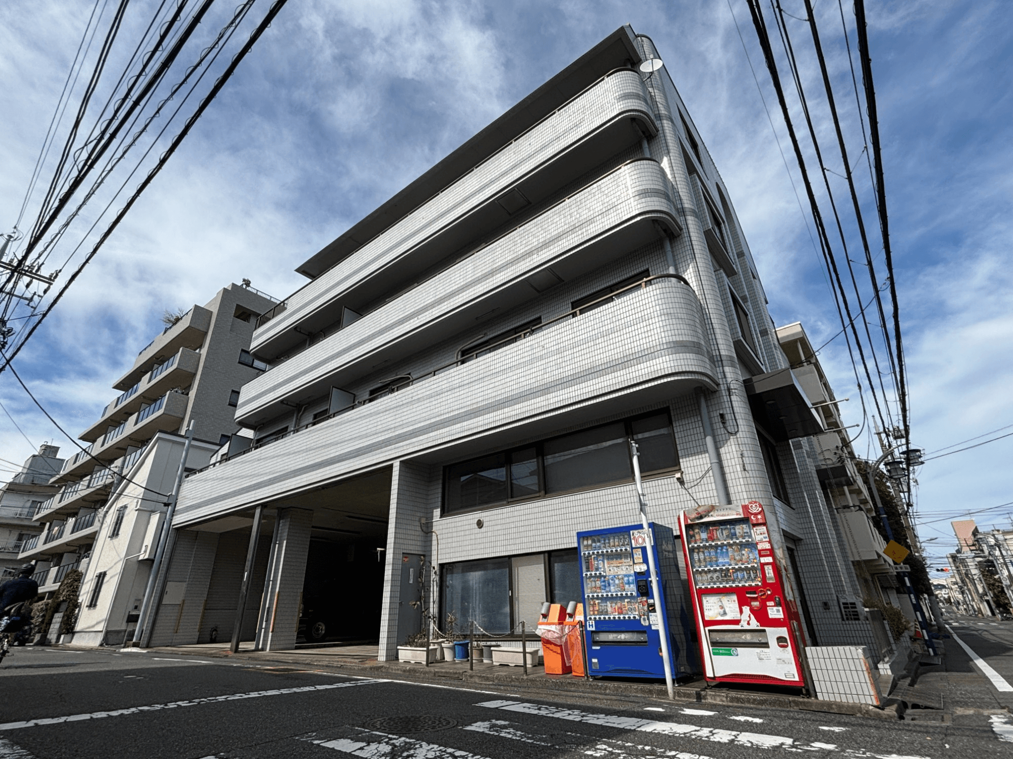 post-image, 20250811545