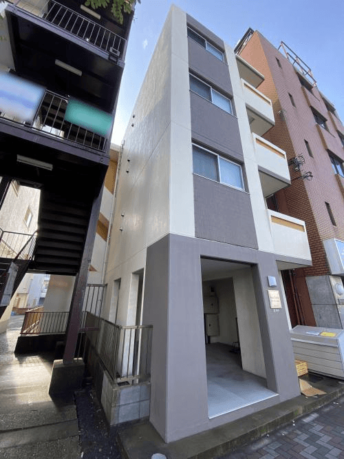 post-image, 20250813207