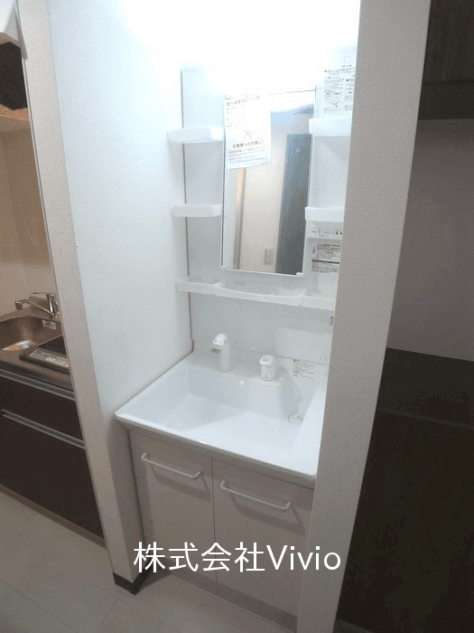 post-image, 20250813406