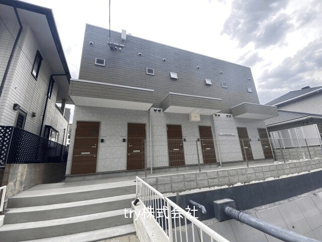 post-image, 20250813409