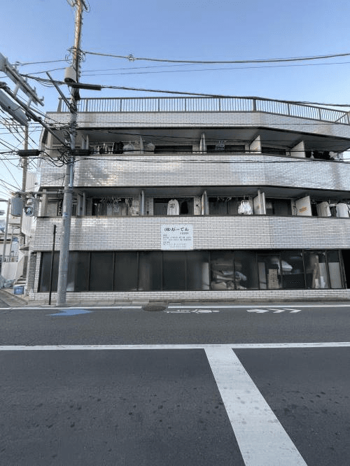 post-image, 20250813427