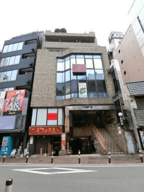 post-image, 20250813459