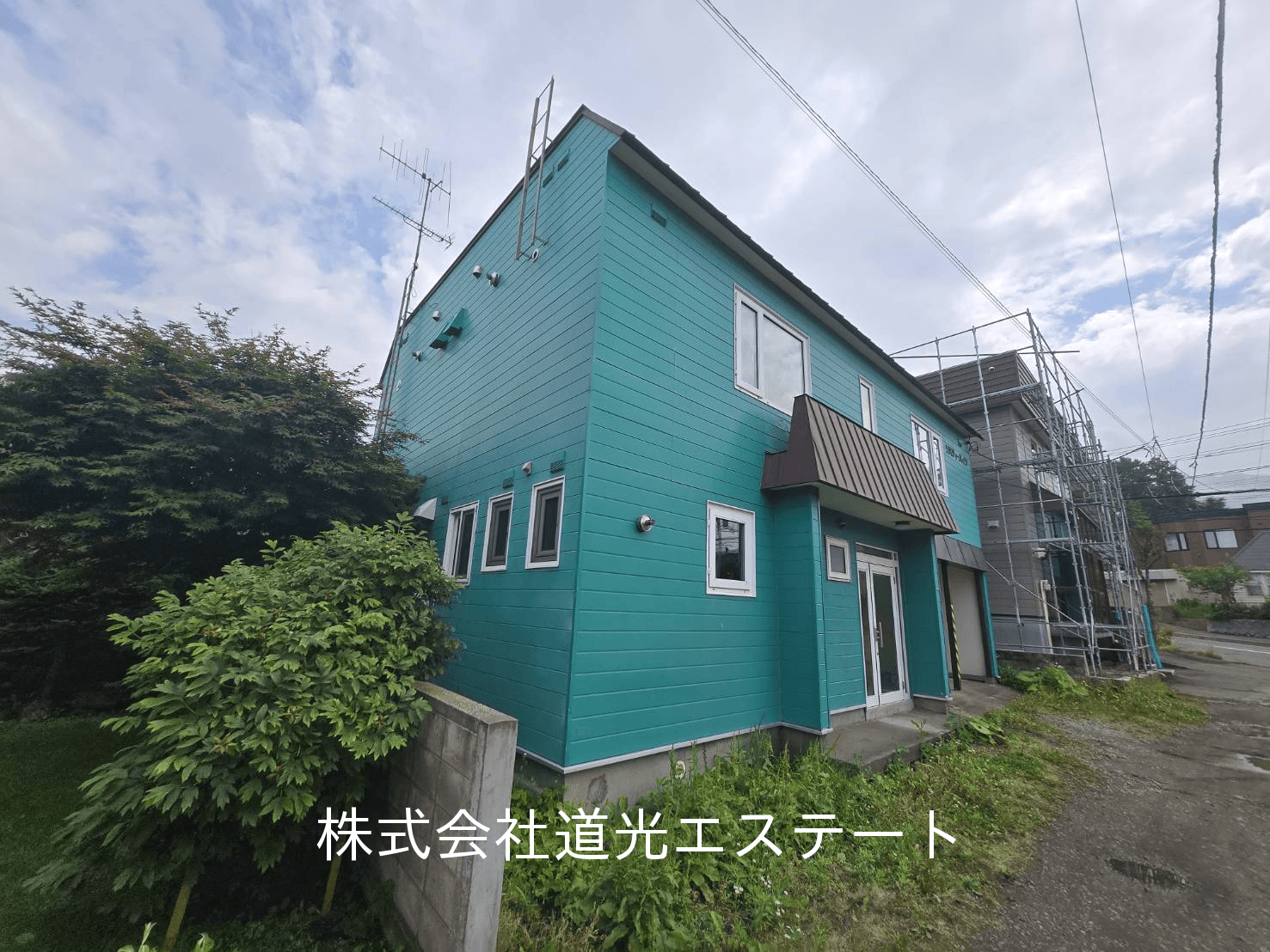 post-image, 20250813596
