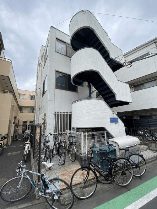 post-image, 20250813636