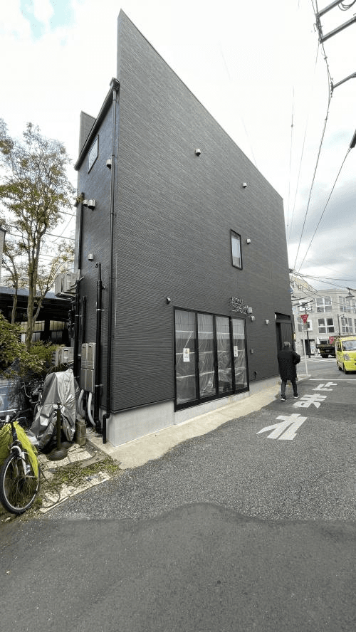 post-image, 20250820315