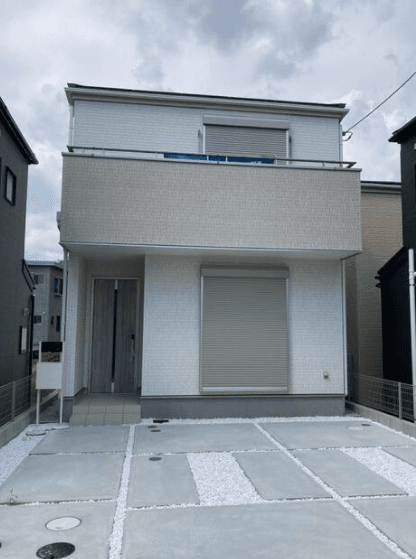 post-image, 20250820369