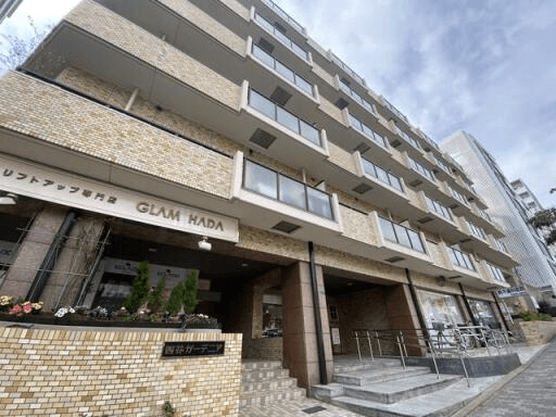 post-image, 20250820388