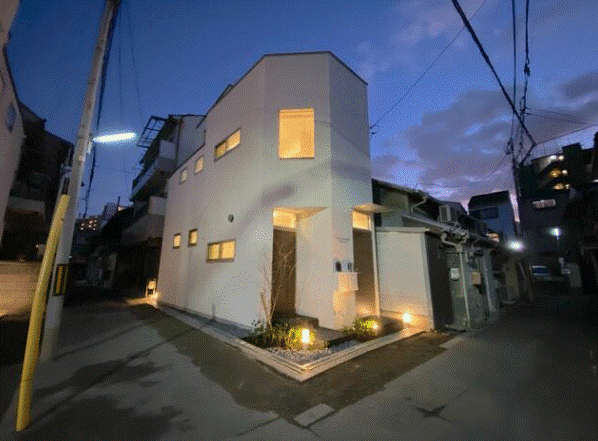 post-image, 20250820886