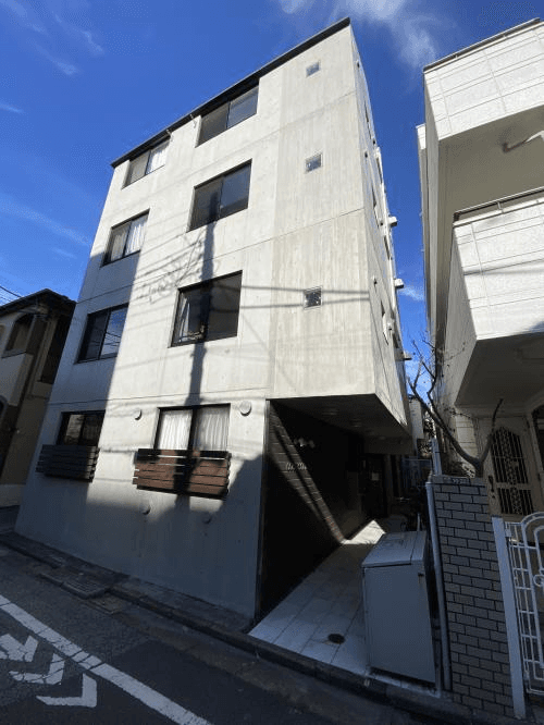 post-image, 20250820898