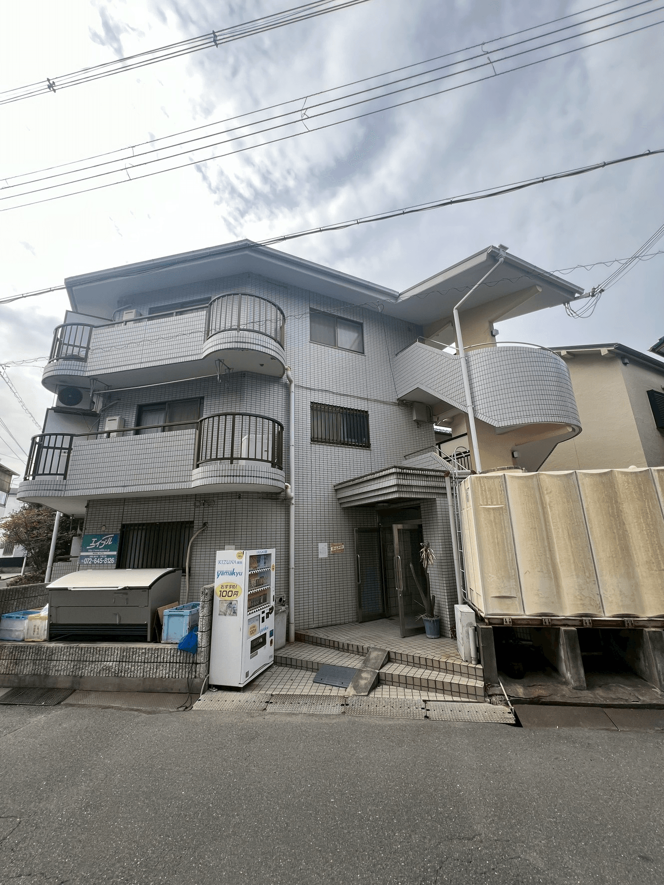 post-image, 20250820944