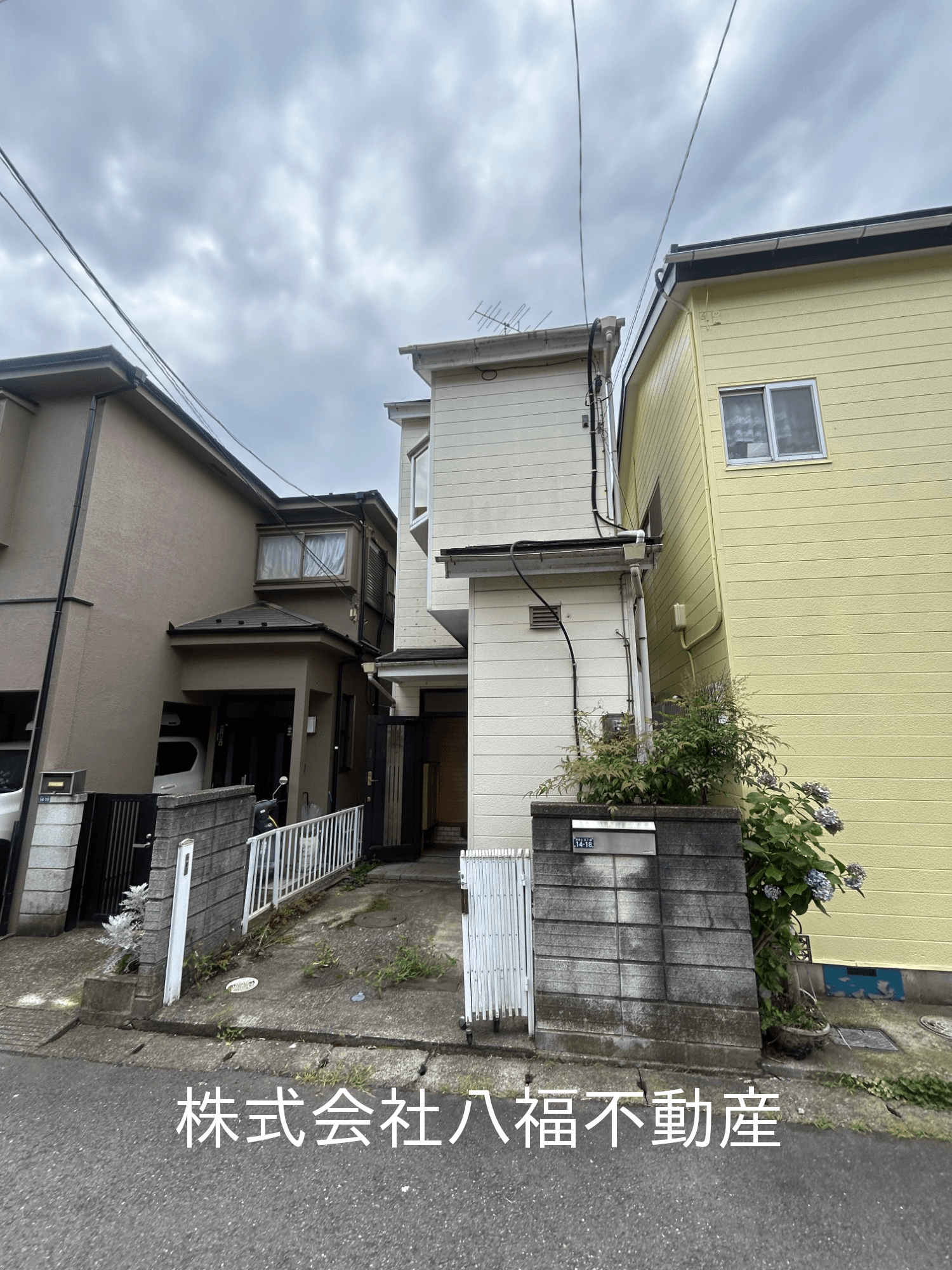 post-image, 2025082095